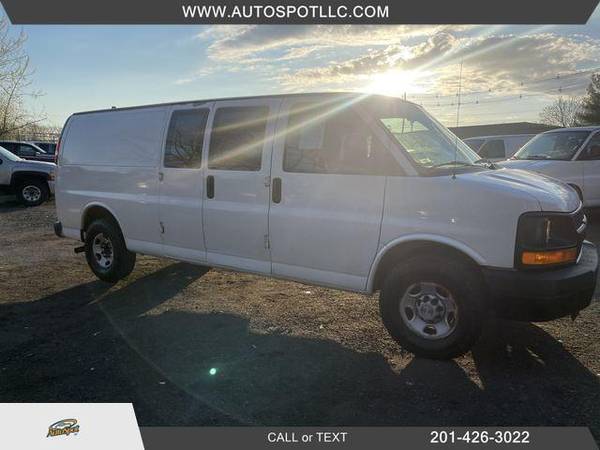 2008 Chevrolet Chevy Express 2500 Cargo Extended Van 3D for sale in Garfield, NY – photo 3