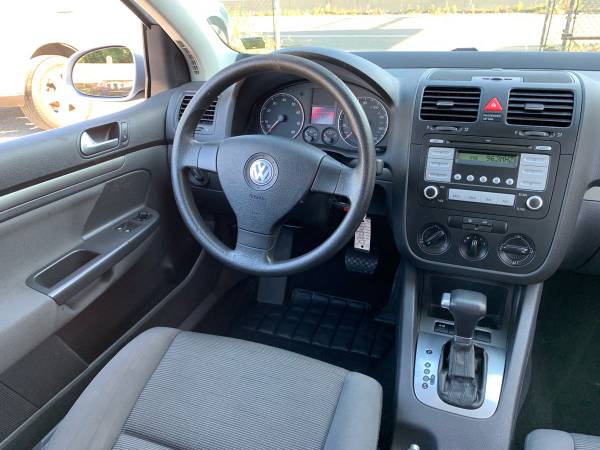 2007 VW RABBIT (83K MILES, FWD, DRIVES NEW, VERY CLEAN, MUST SEE) for sale in islip terrace, NY – photo 16