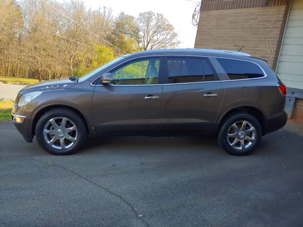 2008 Buick Enclave CXL - cars & trucks - by dealer - vehicle... for sale in Newton, NC – photo 3