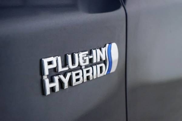 2015 Toyota Prius Plug-In Advanced - cars & trucks - by dealer -... for sale in Honolulu, HI – photo 7