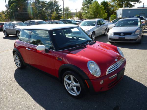 2005 MINI COOPER-5 SPEED MANUAL-RUNS AND DRIVES GOOD-WHOLESALE PRICE... for sale in Milford, ME – photo 7
