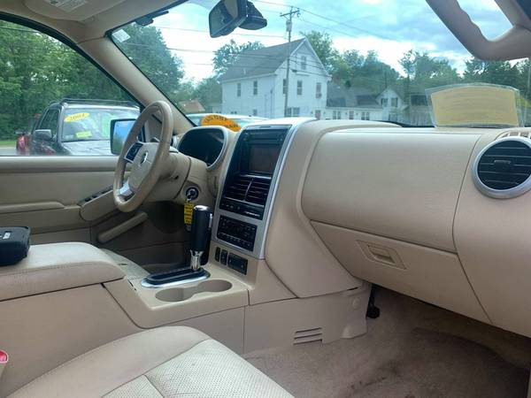2006 Mercury Mountaineer Premier 4.6L AWD ( 6 MONTHS WARRANTY ) for sale in North Chelmsford, MA – photo 10