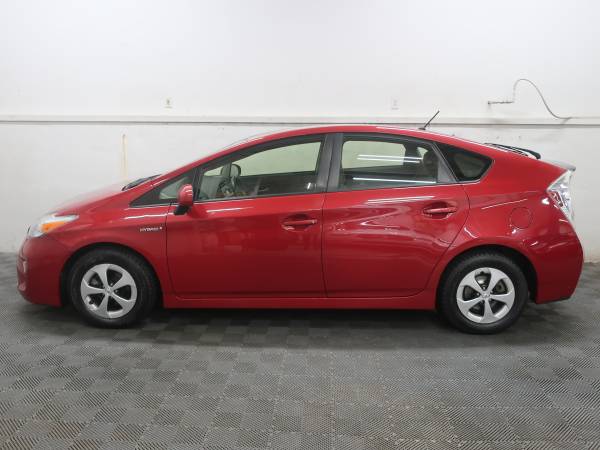 2015 Toyota Prius Hatchback Two - Warranty - cars & trucks - by... for sale in Hastings, MI – photo 2