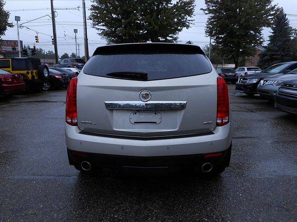 2016 Cadillac SRX 4d SUV AWD Luxury for sale in Lansing, MI – photo 2