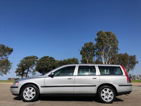 2001 Volvo V70 2.4T Wagon Hatchback "roomy, turbo" - cars & trucks -... for sale in Chula vista, CA – photo 3