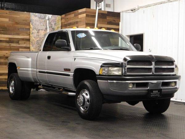 2002 Dodge Ram 3500 SLT 4X4/5 9L DIESEL/DUALLY/6-SPEED/66, 000 for sale in Gladstone, OR – photo 2