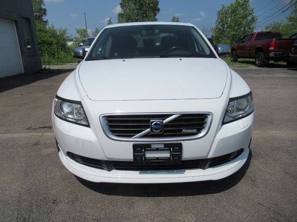 2009 Volvo S40 T5 R-Design !! fully loaded !! for sale in North Ridgeville, OH – photo 3