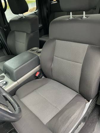 2005 FORD F150 4wd FX4 runs great $5800 - cars & trucks - by owner -... for sale in Libertyville, IL – photo 7