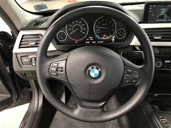 2018 BMW 3 Series 320i xDrive - - by dealer - vehicle for sale in Buffalo, NY – photo 18