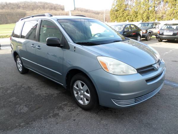 2004 TOYOTA SIENNA 3 3L In excellent condition - - by for sale in Stewartsville, PA – photo 3