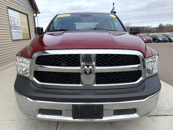2013 RAM 1500 4WD Crew Cab 140 5 ST - - by dealer for sale in Chesaning, MI – photo 24