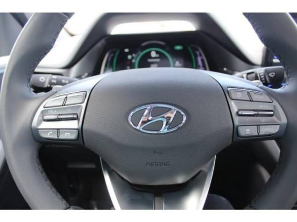 2020 Hyundai IONIQ Hybrid SEL - - by dealer - vehicle for sale in Saint Louis, MO – photo 3