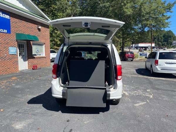 2018 Dodge Grand Caravan SXT Handicap Wheelchair rear entry for sale in dallas, GA – photo 3