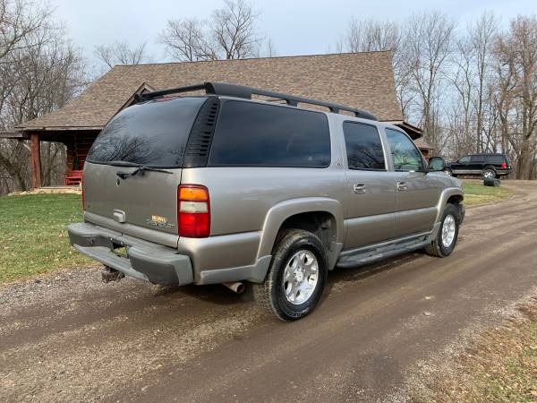 2003 CHEVROLET SUBURBAN 1500 4X4 **RUST FREE** - cars & trucks - by... for sale in Ellsworth, MN – photo 20
