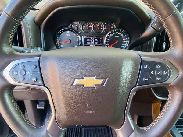 2015 Chevrolet Chevy Silverado 1500 Crew Cab Z71 LTZ Pickup 4D 5 3/4 for sale in Arlington, TX – photo 15