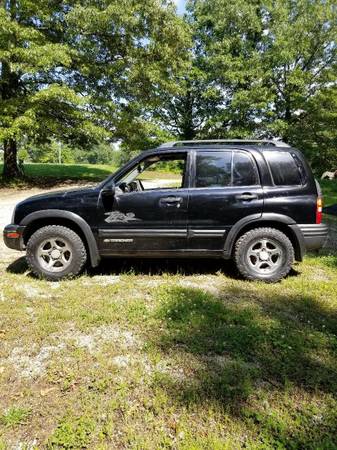 2003 Chevy Tracker V6 4x4 - cars & trucks - by owner - vehicle... for sale in Bono, AR – photo 3