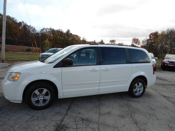 Dodge Grand Caravan Reliable Safe Van Extra Clean **1 Year... for sale in hampstead, RI – photo 10