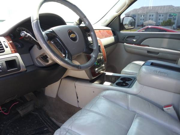 2009 CHEVY TAHOE - GREAT FOR THE LAKE! - - by dealer for sale in Ardmore, OK – photo 7