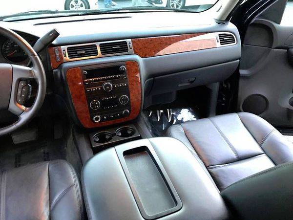 2007 Chevrolet Chevy Suburban LT 1500 4dr SUV 4WD - QUALITY CARS -... for sale in CHANTILLY, District Of Columbia – photo 18