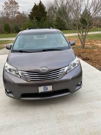 2015 Toyota Sienna XLE - cars & trucks - by owner - vehicle... for sale in Dearing, MO – photo 2