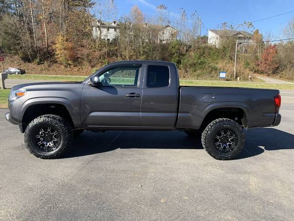 2020 TOYOTA TACOMA 4WD SR * ONLY 2K Miles * 1 OWNER * No Accidents *... for sale in Sevierville, TN – photo 4