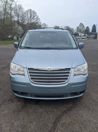 2008 chrysler town and country touring - - by dealer for sale in Wooster, OH – photo 8