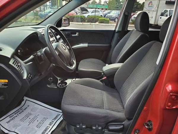 2005 Kia Sportage LX Sport Utility 4D suv Red for sale in Portland, OR – photo 9
