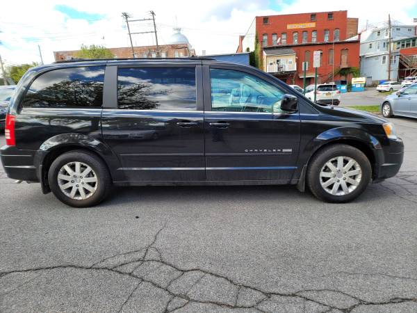 2008 Chrysler Town and Country signature series loaded double dvd -... for sale in Lyons, NY – photo 6