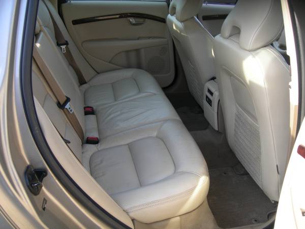2008 Volvo XC70 CLEAN CARFAX - - by dealer - vehicle for sale in Columbia, PA – photo 15