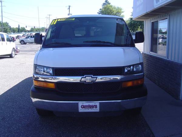 2011 Chevrolet Express Passenger RWD 3500 155 1LT for sale in Waite Park, MN – photo 12