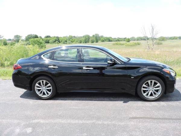 2015 Infiniti Q70 4dr Sdn V6 AWD - cars & trucks - by dealer -... for sale in Hartford, IL – photo 9