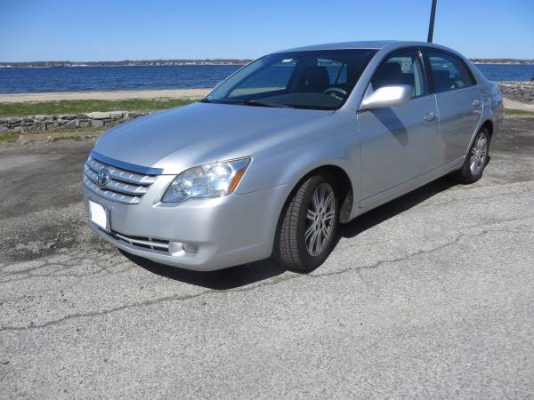 2005 Toyota Avalon Limited for sale in Warwick, RI
