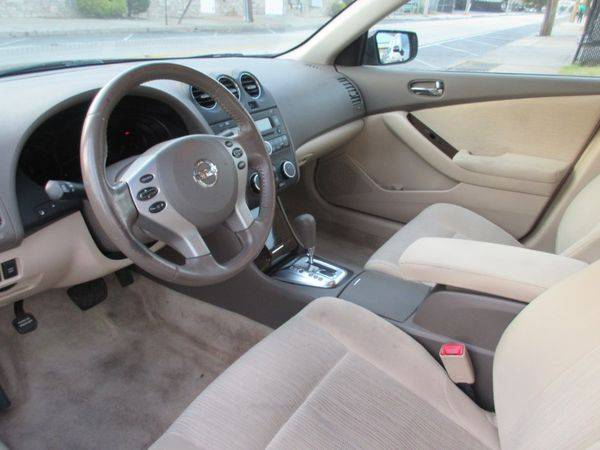 2010 Nissan Altima 4dr Sdn I4 CVT 2.5 S ***Guaranteed Financing!!! for sale in Lynbrook, NY – photo 12