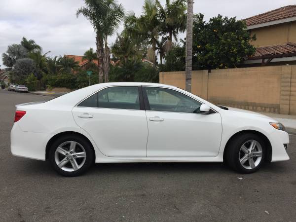 2014 Toyota Camry SE Origi One Owner White Look & Runs Like New... for sale in Fountain Valley, CA – photo 20