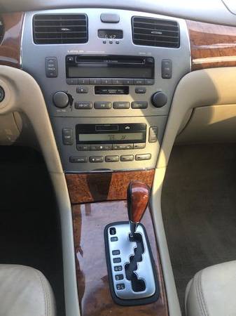 2005 Lexus ES 330 FINANCING AVAILABLE!! - cars & trucks - by dealer... for sale in Weymouth, MA – photo 10