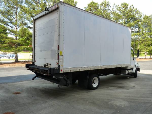 2010 HINO Toyota 185 Box Truck Turbo Diesel Liftgate LOW MILES for sale in Roswell, GA – photo 6