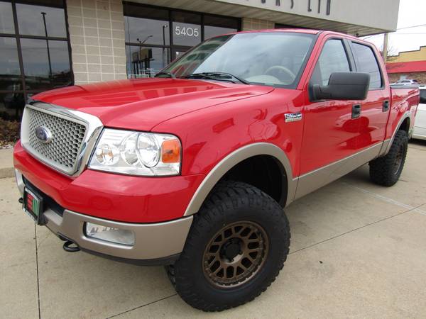 2004 Ford F150 SuperCrew 4x4 Lariat Locally Owned - cars & trucks -... for sale in Cedar Rapids, IA 52402, IA – photo 2