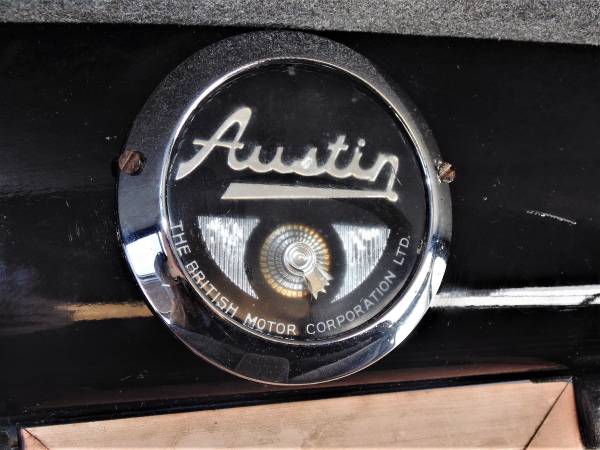 1964 Austin Fx4 - cars & trucks - by owner - vehicle automotive sale for sale in Gardiner, ME – photo 15