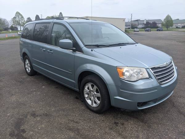 2008 chrysler town and country touring - - by dealer for sale in Wooster, OH – photo 6