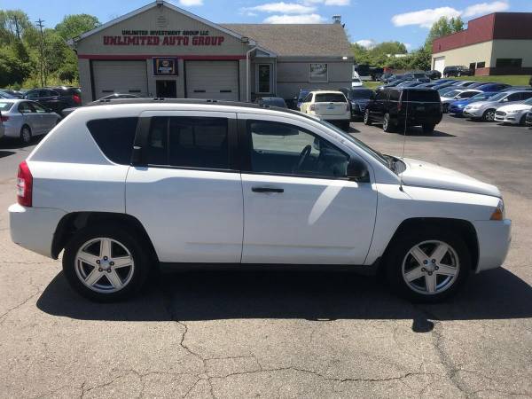 2009 Jeep Compass Sport 4x4 4dr SUV - - by dealer for sale in West Chester, OH – photo 4