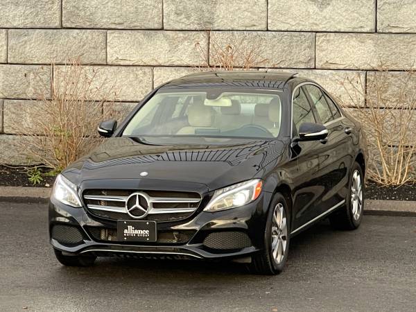 2015 Mercedes-Benz C300 4MATIC - nav, keyless, panoroof, we finance... for sale in Middleton, MA – photo 3