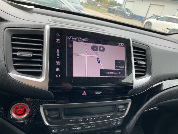 2019 Honda Ridgeline 4door 4x4 - - by dealer - vehicle for sale in ottumwa, IA – photo 12