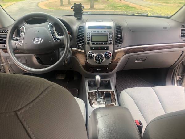 Hyundai Santa Fe GLS - 2011 for sale in Junction City, WI, WI – photo 8