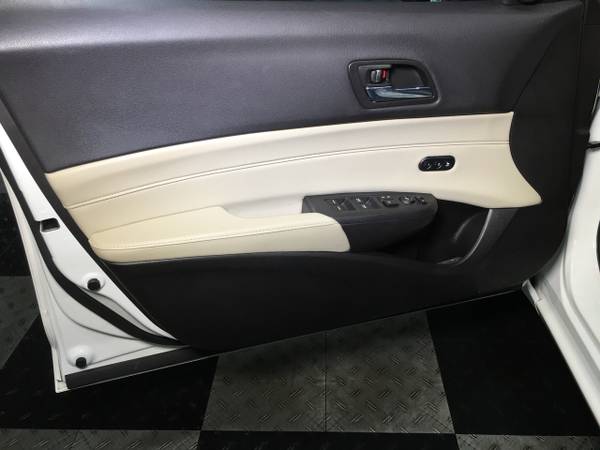 2017 Acura ILX Sedan w/Premium Pkg for sale in Bridgeview, IL – photo 20