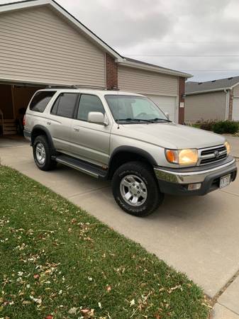 1999 Toyota 4 Runner - cars & trucks - by owner - vehicle automotive... for sale in Lincoln, NE – photo 3