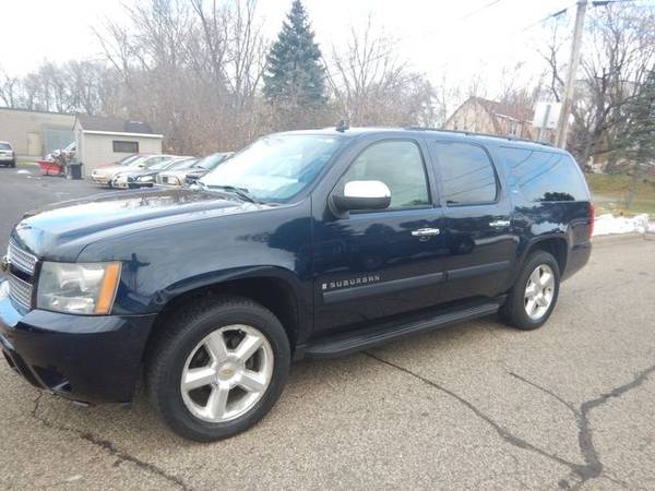 2008 Chevrolet Suburban LTZ - A Quality Used Car! - cars & trucks -... for sale in Oakdale, WI – photo 6