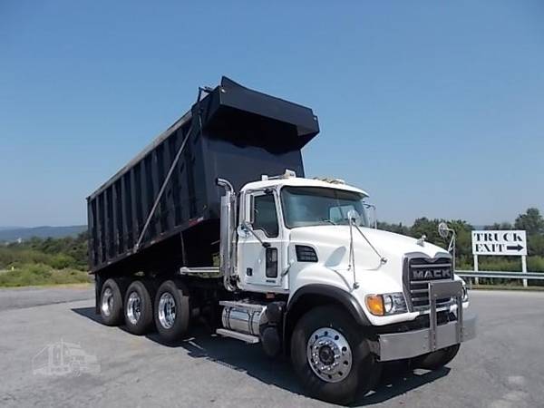 PRE EMISSIONS TRI AXLE DUMP TRUCK for sale in NEW YORK, NY