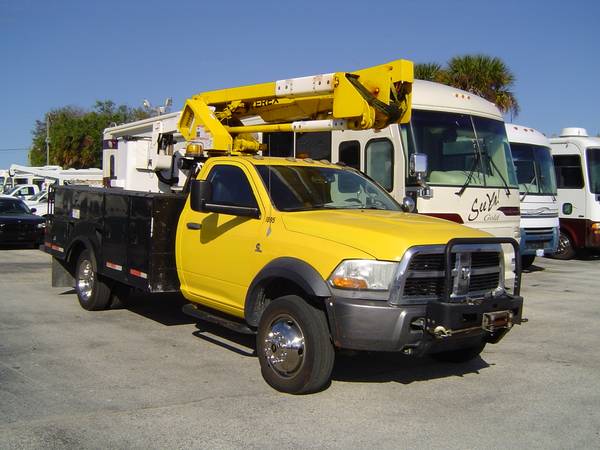 11 Bucket truck Dodge Cummins diesel boom 45ft 4x4 winch $29995 -... for sale in Cocoa, FL – photo 15