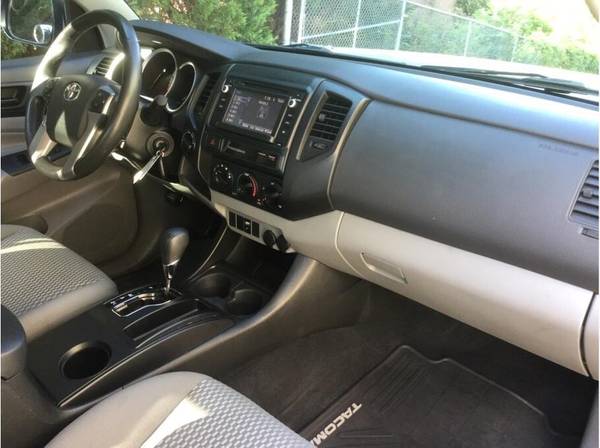 2015 Toyota Tacoma 4x4 V6*COME TEST DRIVE!*E-Z FINANCING!*WARRANTY!* for sale in Hickory, NC – photo 11