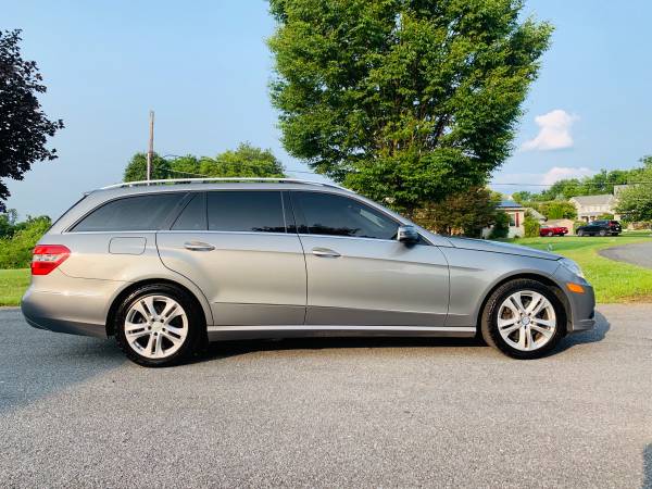 2011 MERCEDES BENZ E350 WAGON VERY CLEAN WITH 3rd ROW for sale in Allentown, PA – photo 10